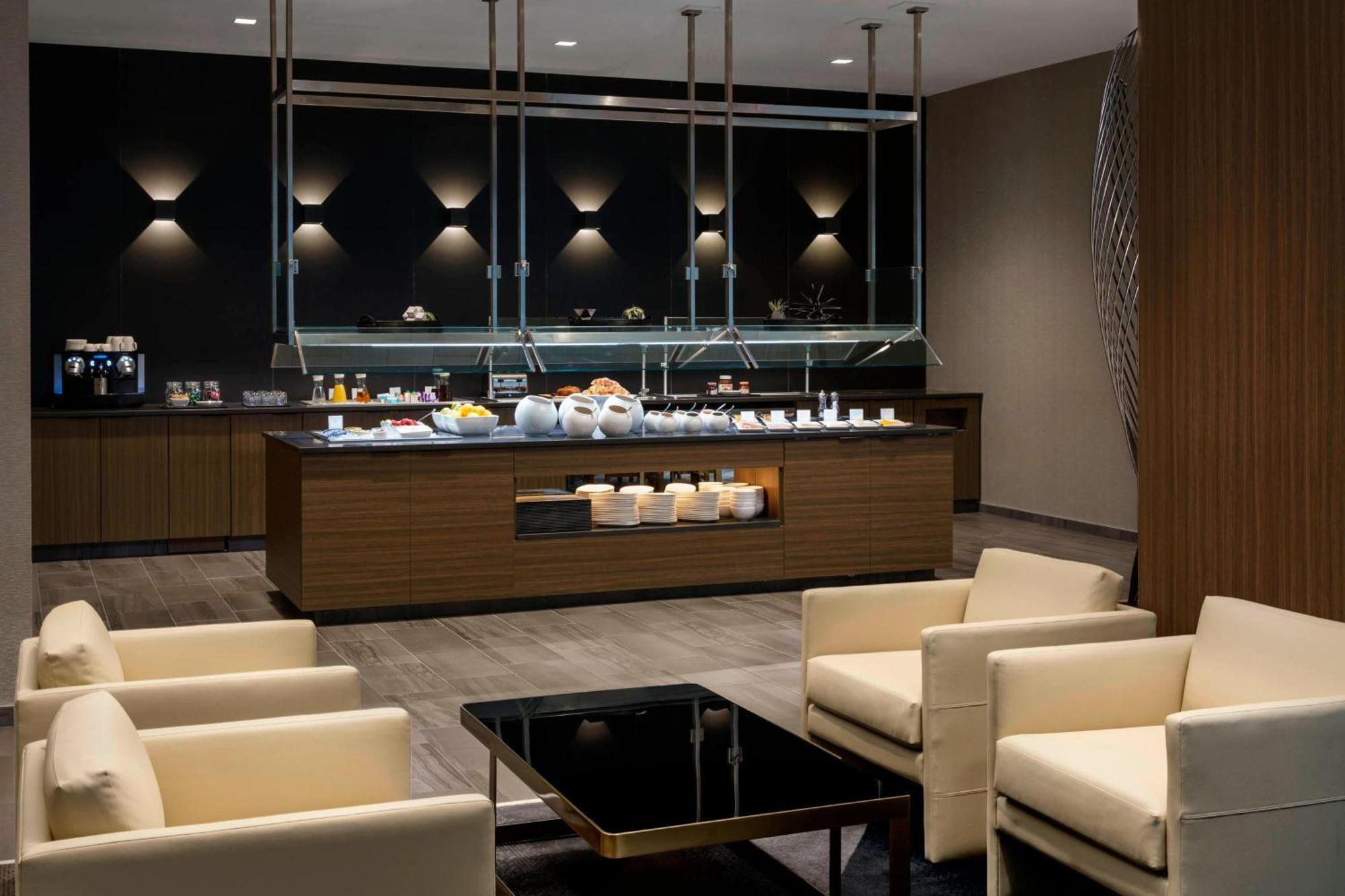 Ac Hotel By Marriott Chapel Hill Downtown Экстерьер фото