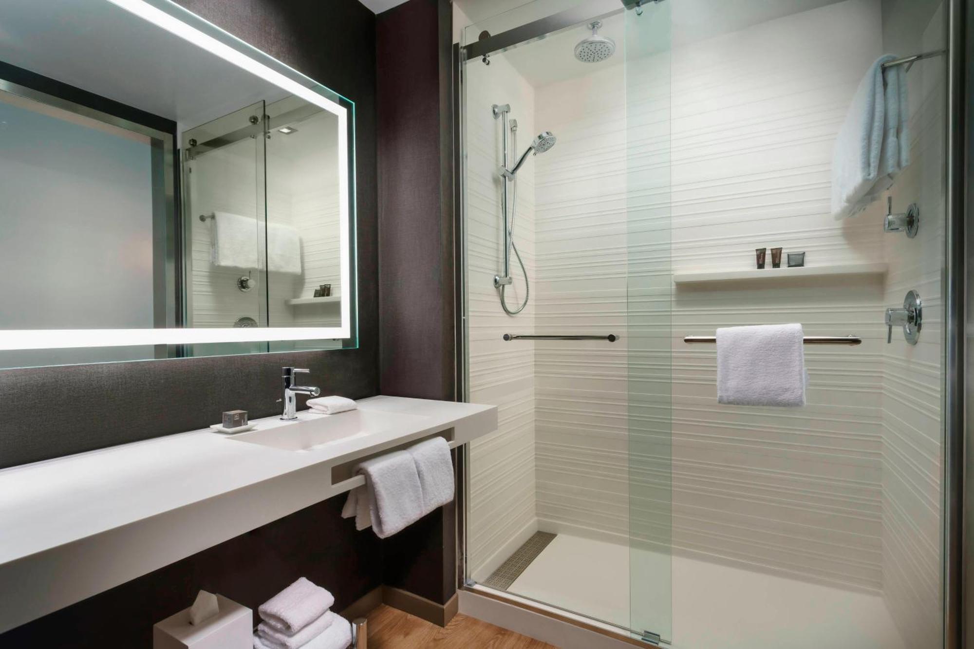 Ac Hotel By Marriott Chapel Hill Downtown Экстерьер фото
